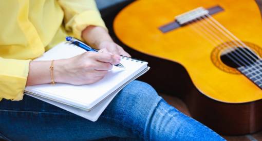 How to Write a Song: Guide for First Timers