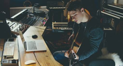 How To Be A Better Songwriter